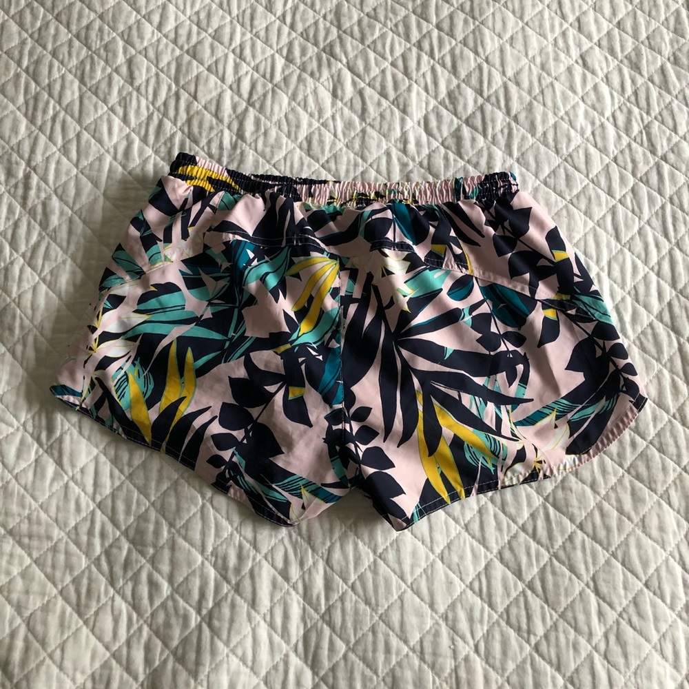 Patterned Shorts - Picture 2 of 4